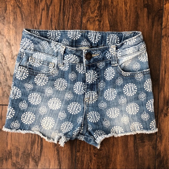 Cherokee Jean Cutoff Shorts medallion S(6/6x) - Picture 1 of 3